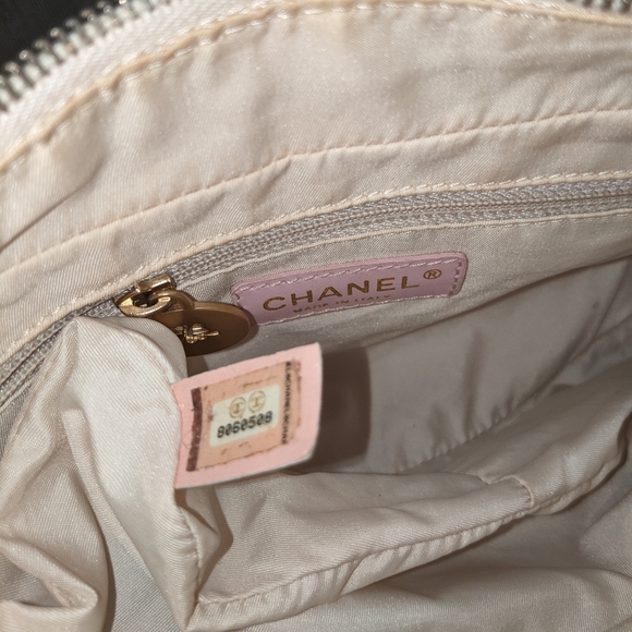 Chanel CC Travel Line Nylon Shoulder Bag (baby pink) 💗 - Picture 17 of 17